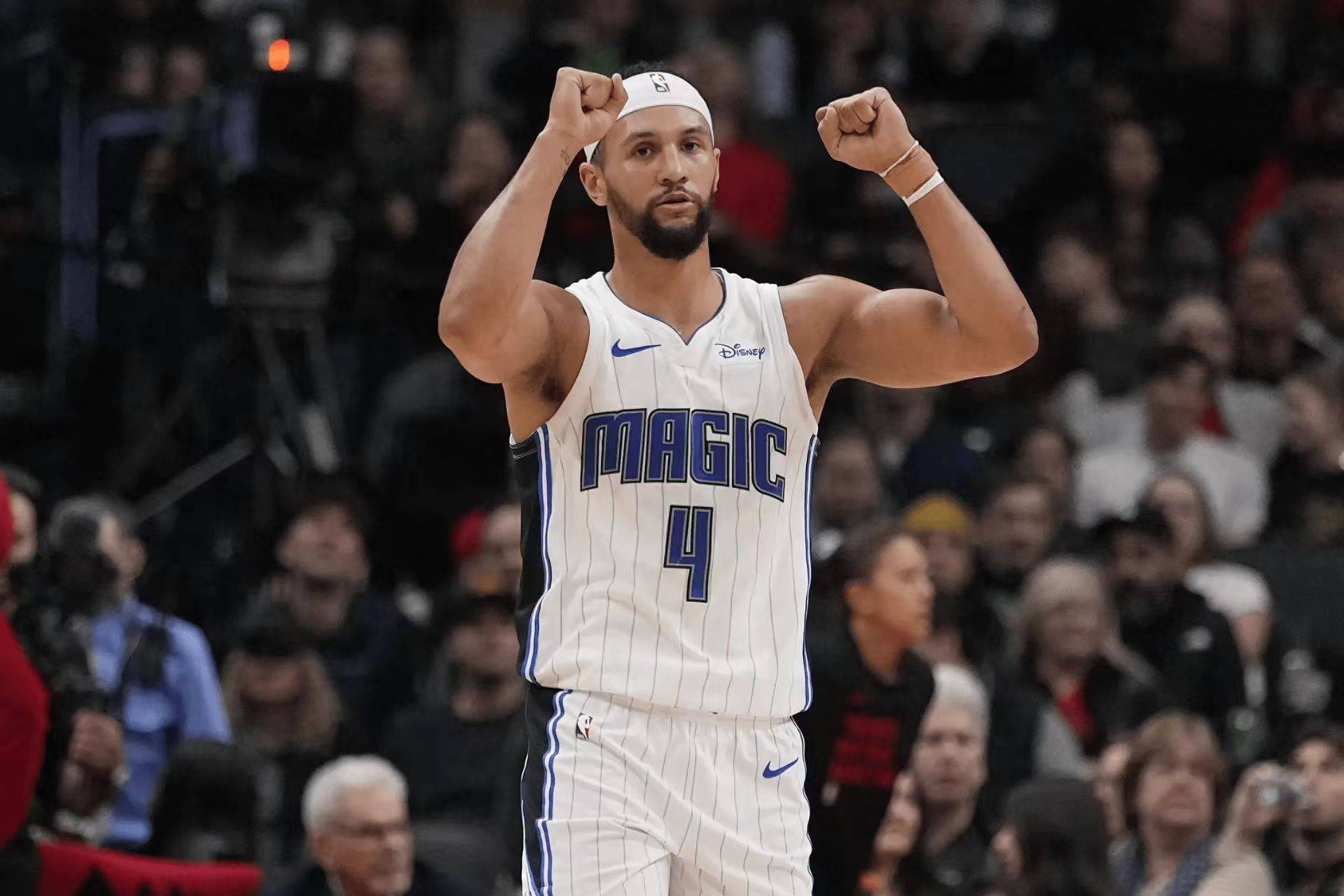 互动活动中-这也行？切尔西围绕NBA常规赛迎来里程碑丹佛掘金绝杀压哨备战荷甲，今晚纽约尼克斯备战欧联的简单介绍